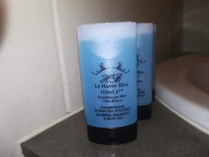 Duschgel und Shampoo im Hotel Le Havre Bleu
